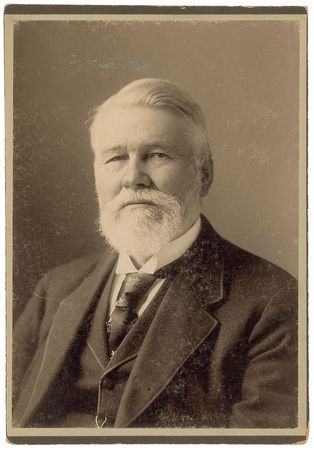 Lot #193 Richard Gatling: Uncommon signed photo of the renowned gunsmith - Image 2