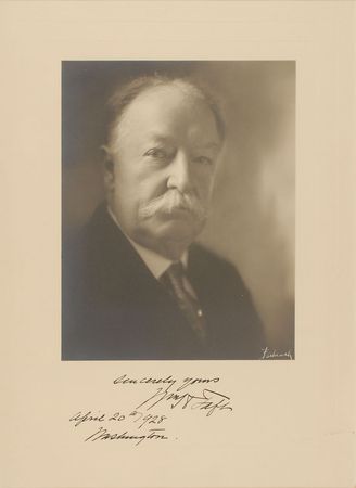 Lot #41 William H. Taft Signed Photograph - Image 2
