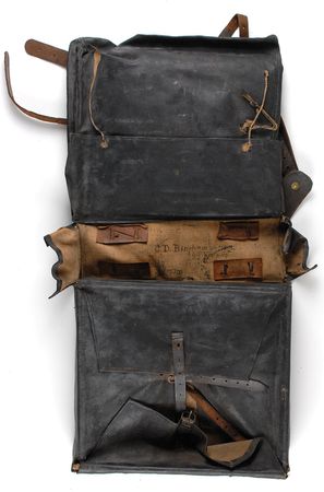 Lot #425 Union Knapsack: New York artilleryman’s Federal knapsack - Image 2