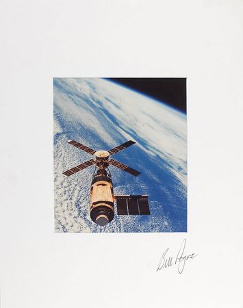 Lot #586 Skylab Signed Photographs - Image 5