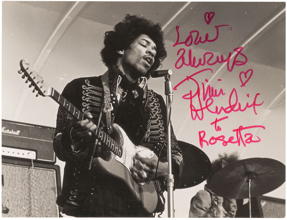 Jimi Hendrix サイン入り写真 (VERY RARE!! 送料込み） COOL RARE Jimi Hendrix Rolling Joint - Signed Autograph