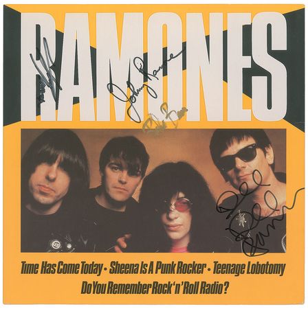 Lot #7439 The Ramones Signed UK Single Release Album - Image 1