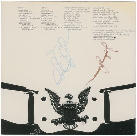 Lot #654 The Ramones: Johnny and Dee Dee