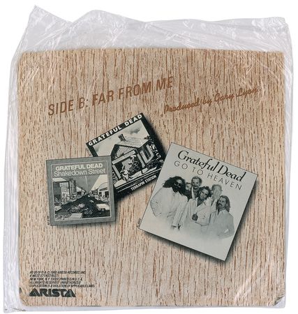 Lot #7127 Jerry Garcia Signed Photograph - Image 3