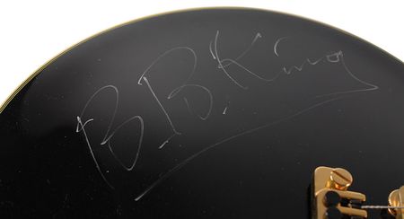Lot #7325 B. B. King Signed Guitar - Image 2