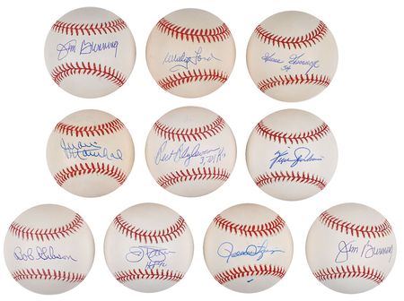 Lot #1051 Baseball Hall of Famers Baseballs - Image 1
