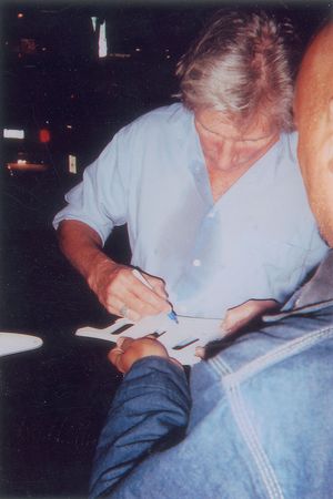 Lot #836 Pink Floyd: Eye-catching guitar signed by all four members - Image 4