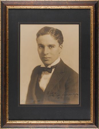 Lot #924 Charlie Chaplin: Striking oversized Pach Bros. portrait - Image 1