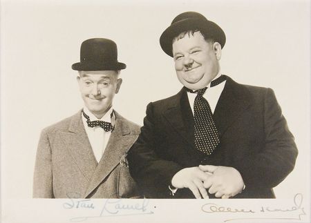 Lot #935 Laurel and Hardy: Choice uninscribed Laurel and Hardy - Image 1
