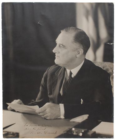 Lot #57 Franklin D. Roosevelt: Oversized Signal Corps portrait inscribed to a White House assistant - Image 1