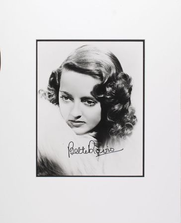 Lot #926 Bette Davis Signed Photograph - Image 2