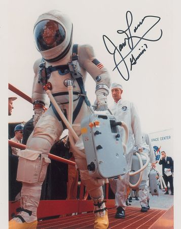 Lot #562 Gemini Astronauts Signed Photograph - Image 4