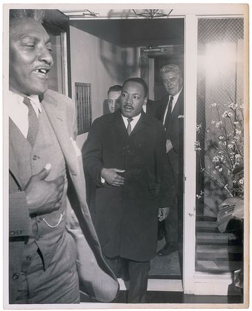 Lot #207 Martin Luther King, Jr Photographs - Image 4