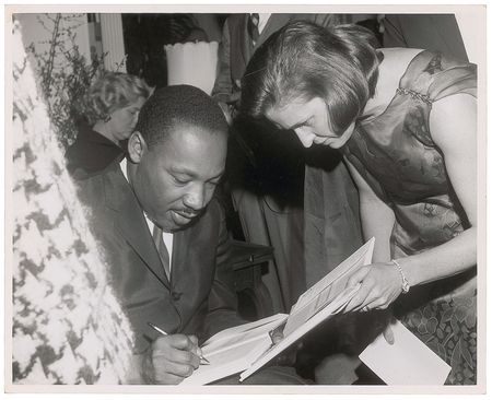 Lot #209 Martin Luther King, Jr - Image 3