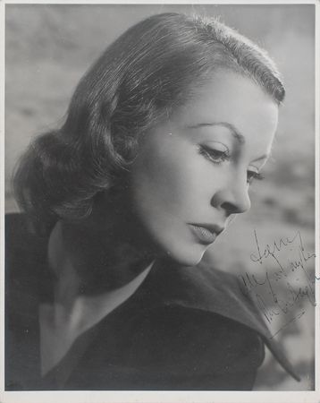 Lot #971 Vivien Leigh Signed Photograph - Image 2