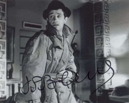 Lot #1015 Jean Paul Belmondo Signed Photograph - Image 2