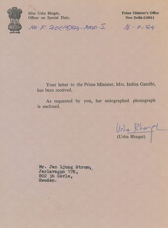 Lot #326 Indira Gandhi Signed Photograph - Image 2