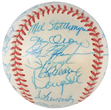 Lot #1147 NY Mets: 1986 Baseball - Image 2
