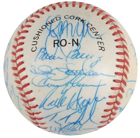 Lot #1147 NY Mets: 1986 Baseball - Image 3