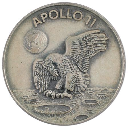 Lot #8062 Dave Scott’s Apollo 11 Flown Robbins Medal - Image 1