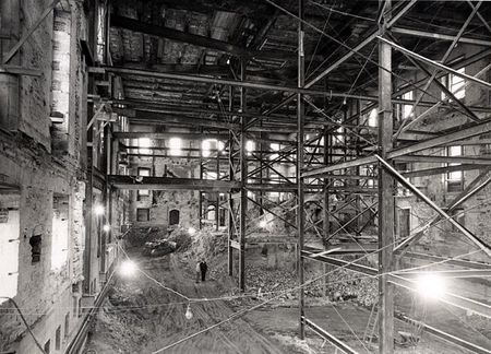 Lot #8022 The White House Plinth - Image 6