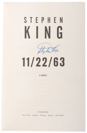Lot #677 Stephen King Book - Image 1