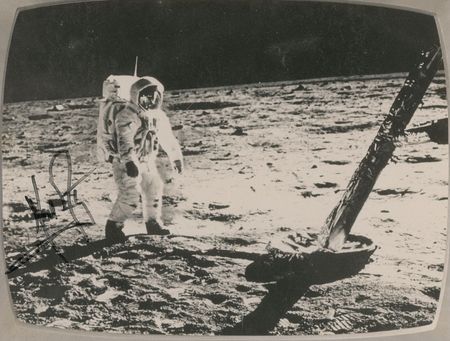 Lot #484 Neil Armstrong Signed Photograph - Image 1