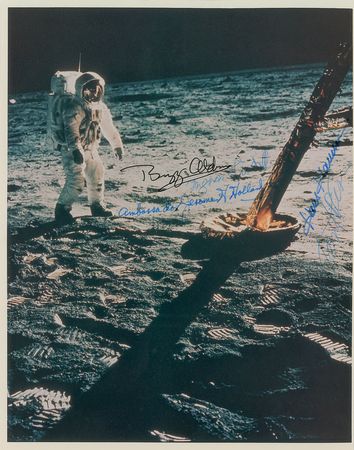 Lot #492 Buzz Aldrin Signed Photographs - Image 1