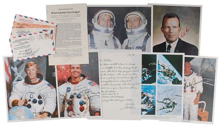 Lot #555 Apollo Astronauts Group Lot - Image 2