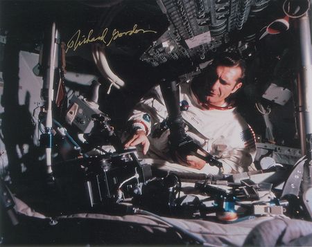 Lot #542 Apollo 12 Signed Photographs - Image 2