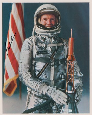 Lot #9087 Mercury 7 Signed Photographs - Image 3