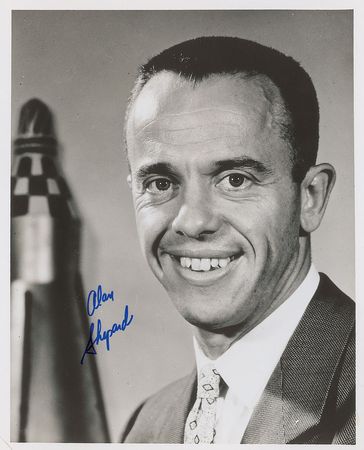 Lot #9087 Mercury 7 Signed Photographs - Image 5