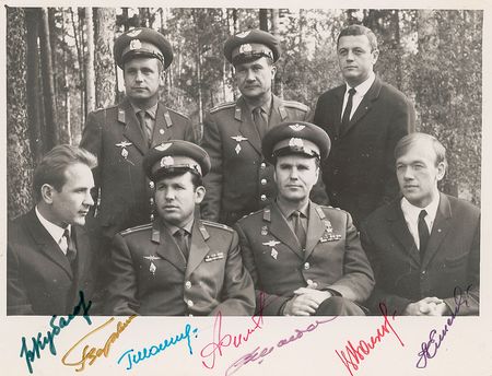 Lot #9033 Soyuz 6, 7, and 8 Signed Photograph - Image 1