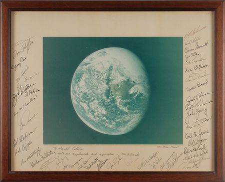 Lot #9192 Harold Collins’s Astronaut Signed Oversized Photograph - Image 1