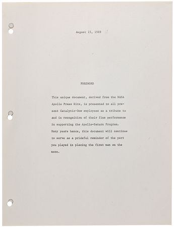 Lot #9318 Apollo 11 Summary Presentation Binder - Image 3