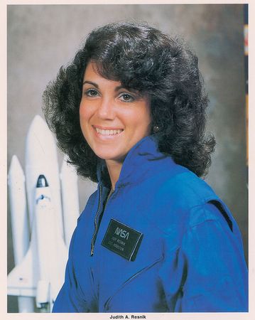 Lot #9525 Challenger: Judy Resnik Autograph Letter Signed - Image 2