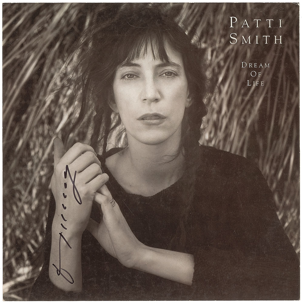 Patti Smith Dream of Life レコード 未開封 LP OS04ODM4LmpwZWc.jpeg