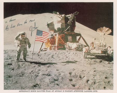 Lot #562 Moonwalkers Signed Photographs - Image 2