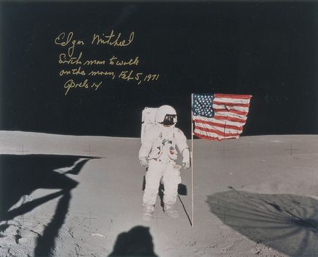 Lot #562 Moonwalkers Signed Photographs - Image 3