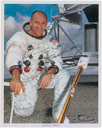 Lot #606 Apollo Astronauts - Image 1