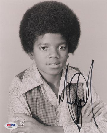 Lot #2160 Michael Jackson Signed Photograph - Image 1