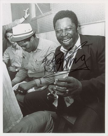 Lot #2185 B. B. King Signed Photograph - Image 1