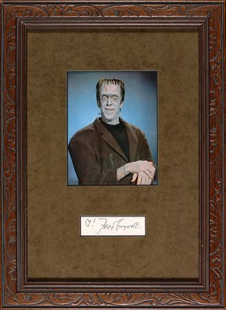 Lot #2553 The Munsters: Fred Gwynne Signature - Image 1