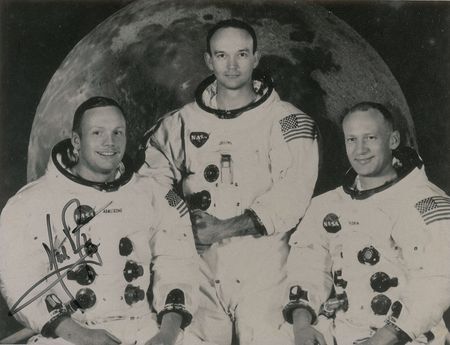 Lot #462 Neil Armstrong Signed Photograph - Image 1