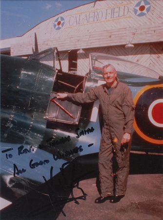 Lot #459 Neil Armstrong Signed Photograph - Image 2