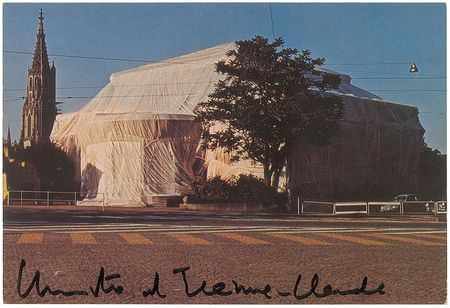 Lot #654 Christo and Jeanne-Claude Signed Photograph - Image 5