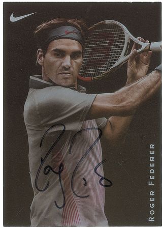 Lot #1016 Roger Federer Signed Photographs - Image 5