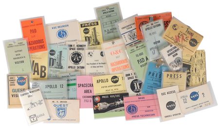 Lot #512 NASA Passes Passes - Image 1