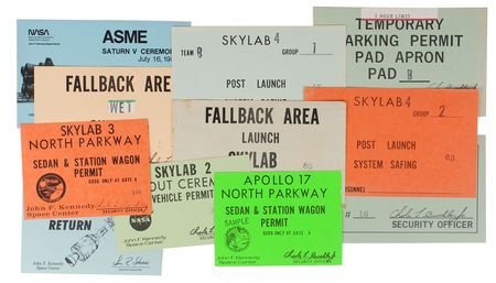 Lot #512 NASA Passes Passes - Image 2
