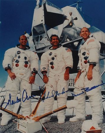 Lot #472 Apollo 12 Signed Photograph - Image 1